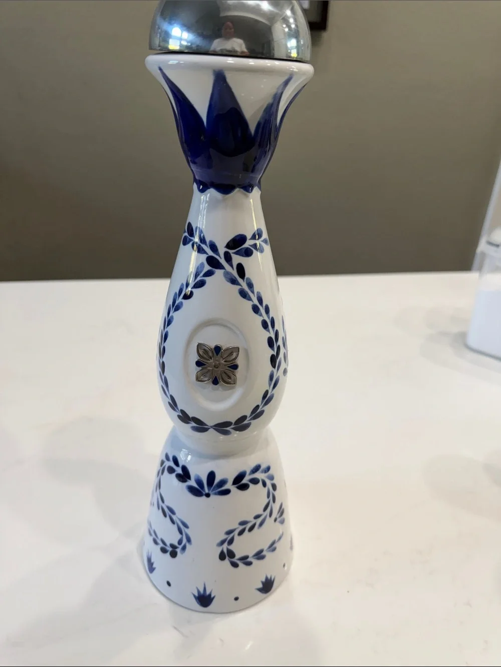 Clase Azul empty b White and Blue Ceramic Decorative Accent with Silver Sphere